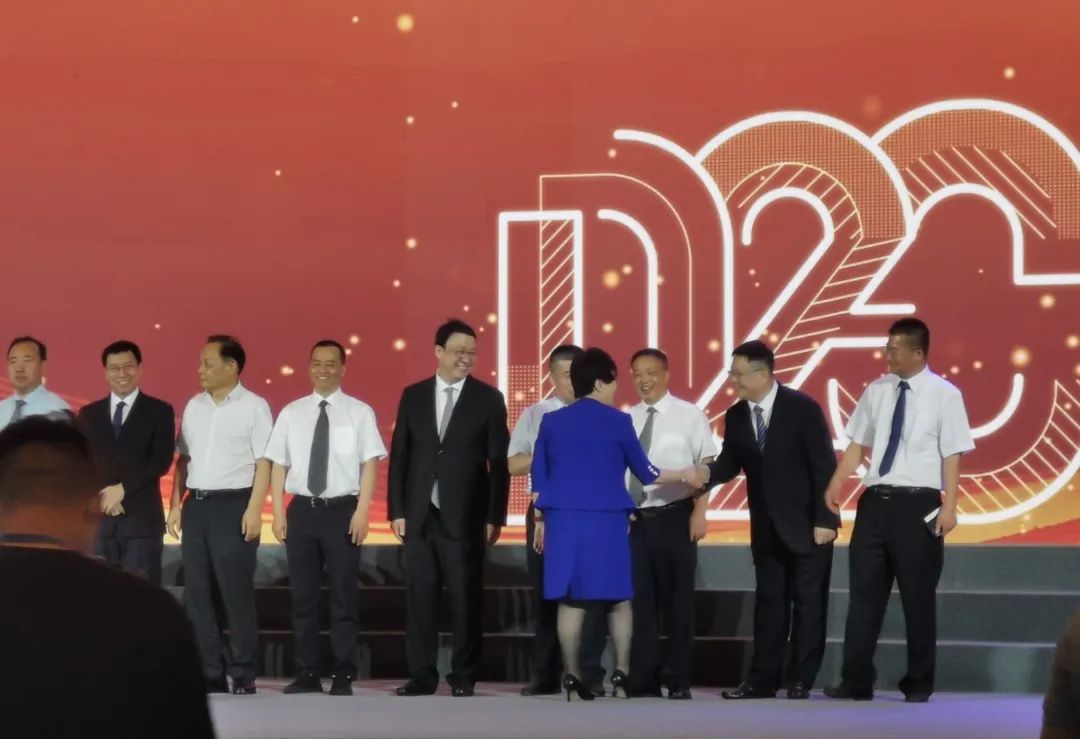 皇氏集团入选第三届中国奶业D20企业 助力国家奶业高质量发展